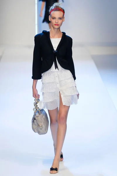 Look 26